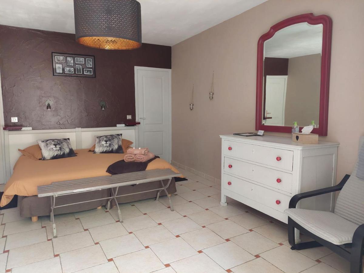 Bed and Breakfast Mas Des Cigognes Le Thor Exterior foto
